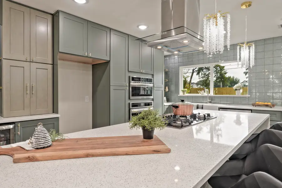 10021 Lazy Oaks Street, Houston, TX 77080 - Image #3