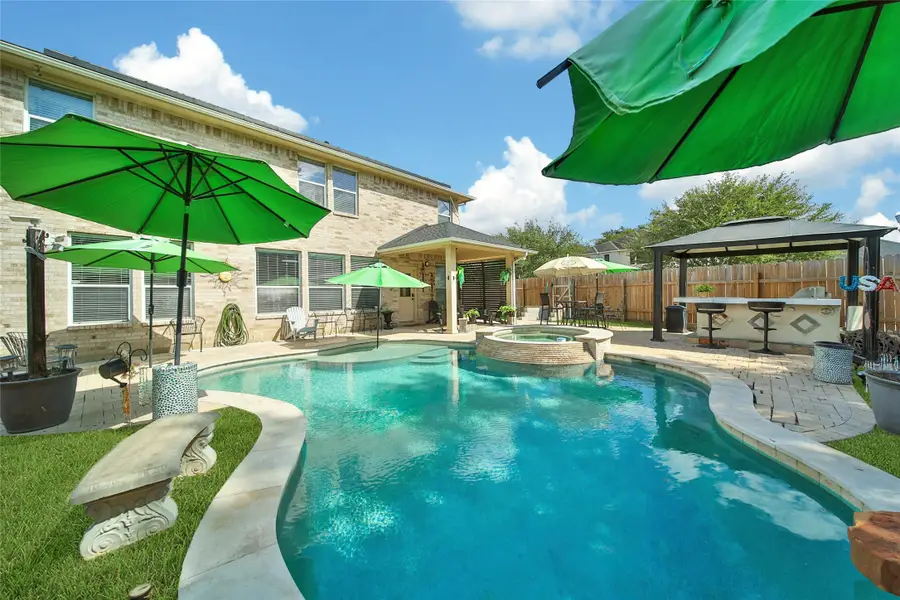 18827 Squirrel Oaks Drive, Magnolia, TX 77355 - Image #2
