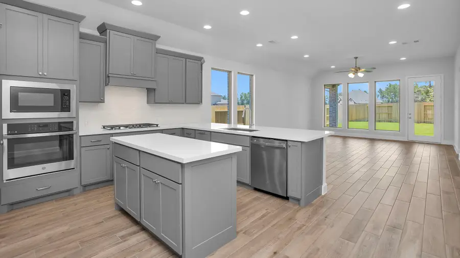 18218 Upper Brook Street, Conroe, TX 77302 - Image #3