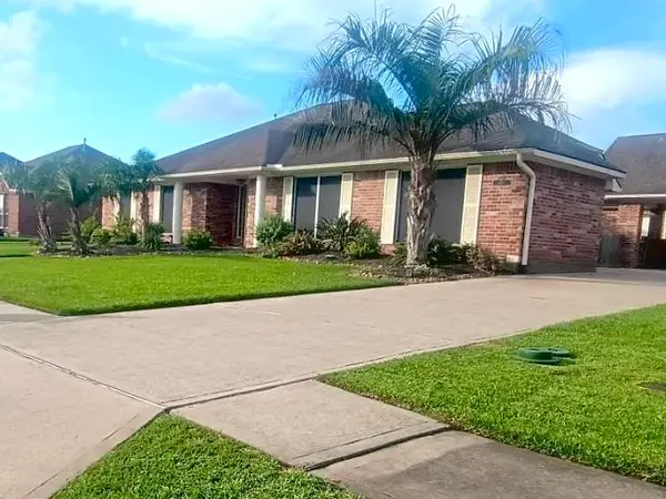 410 Scarlet Sage Drive, League City, TX 77573