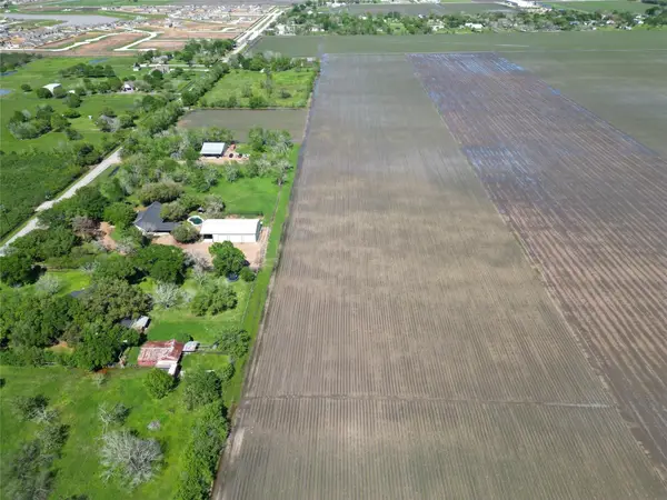 3725 Cottonwood School Road, Rosenberg, TX 77471