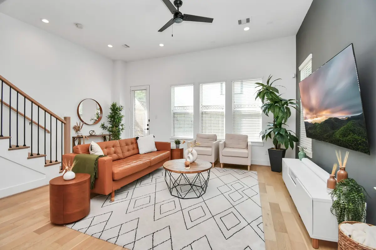 10965 Fire Creek Drive, Houston, TX 77043 - Image #1