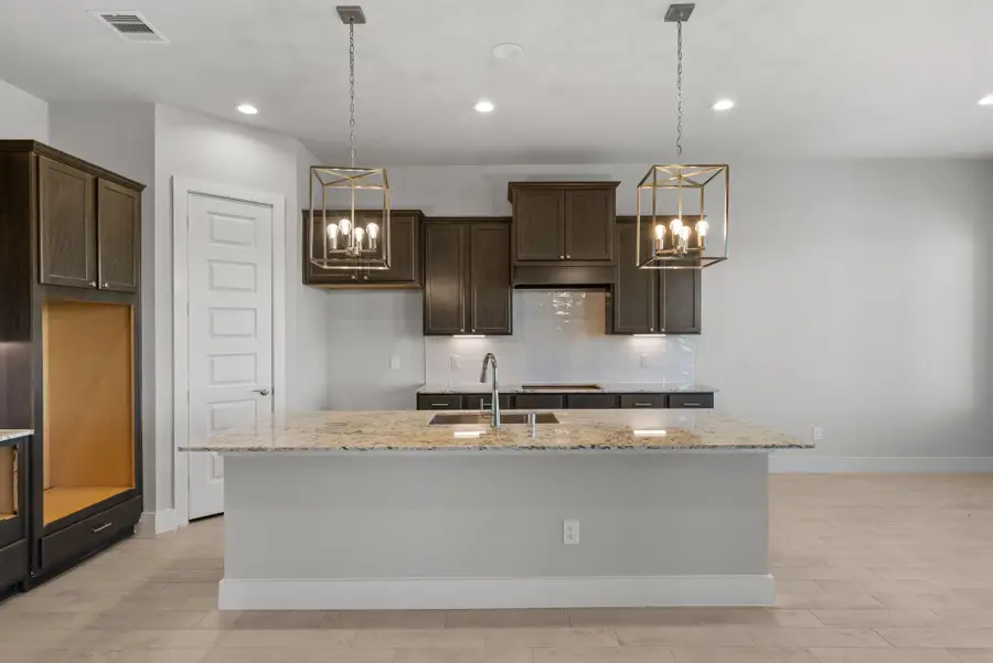 413 Hampton Edge Lane, Waller, TX 77484 - Image #2