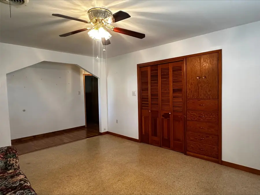 423 Newton Street, Orange, TX 77630 - Image #2