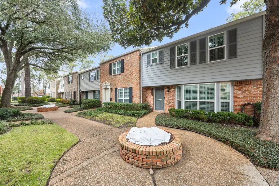 12632 Huntingwick Drive #140, Houston, TX 77024 - Image #2