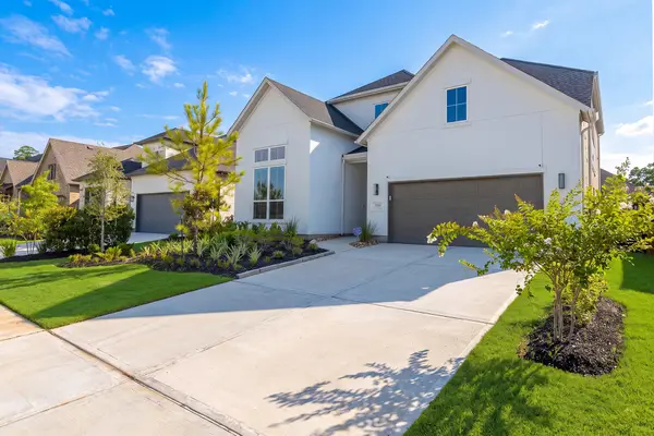 7256 Stillmeadow Grove Drive, Magnolia, TX 77354