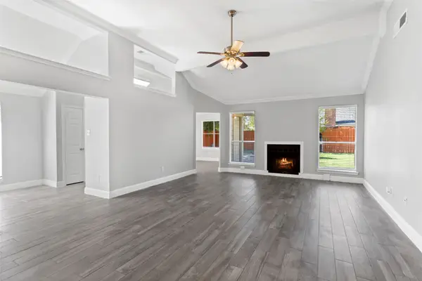 11710 Seawood Drive, Houston, TX 77089