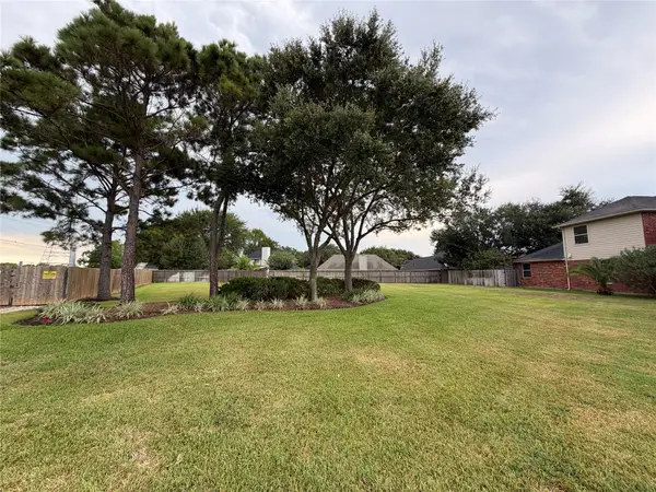 1212 Bay Area Boulevard, League City, TX 77573