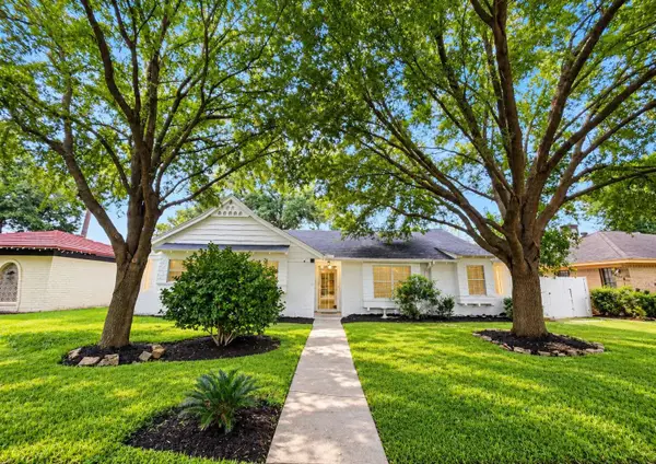 1143 Creekmont Drive, Houston, TX 77091