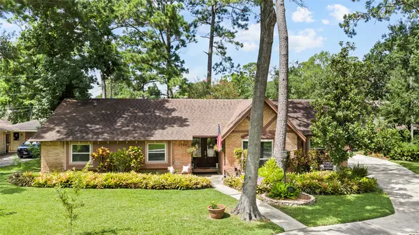2704 Yorktown Drive, Dickinson, TX 77539