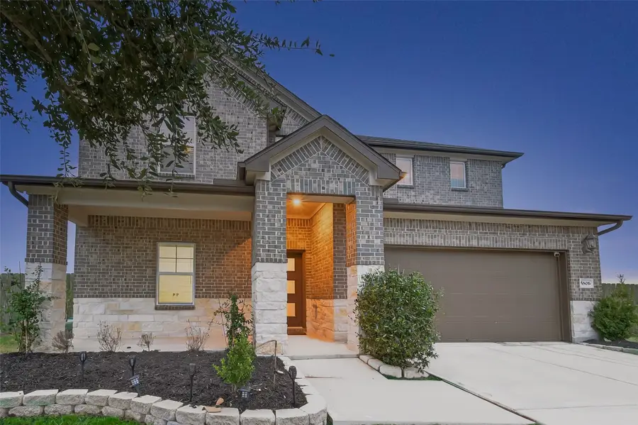 5806 Platinum Lakes Court, Richmond, TX 77469 - Image #3