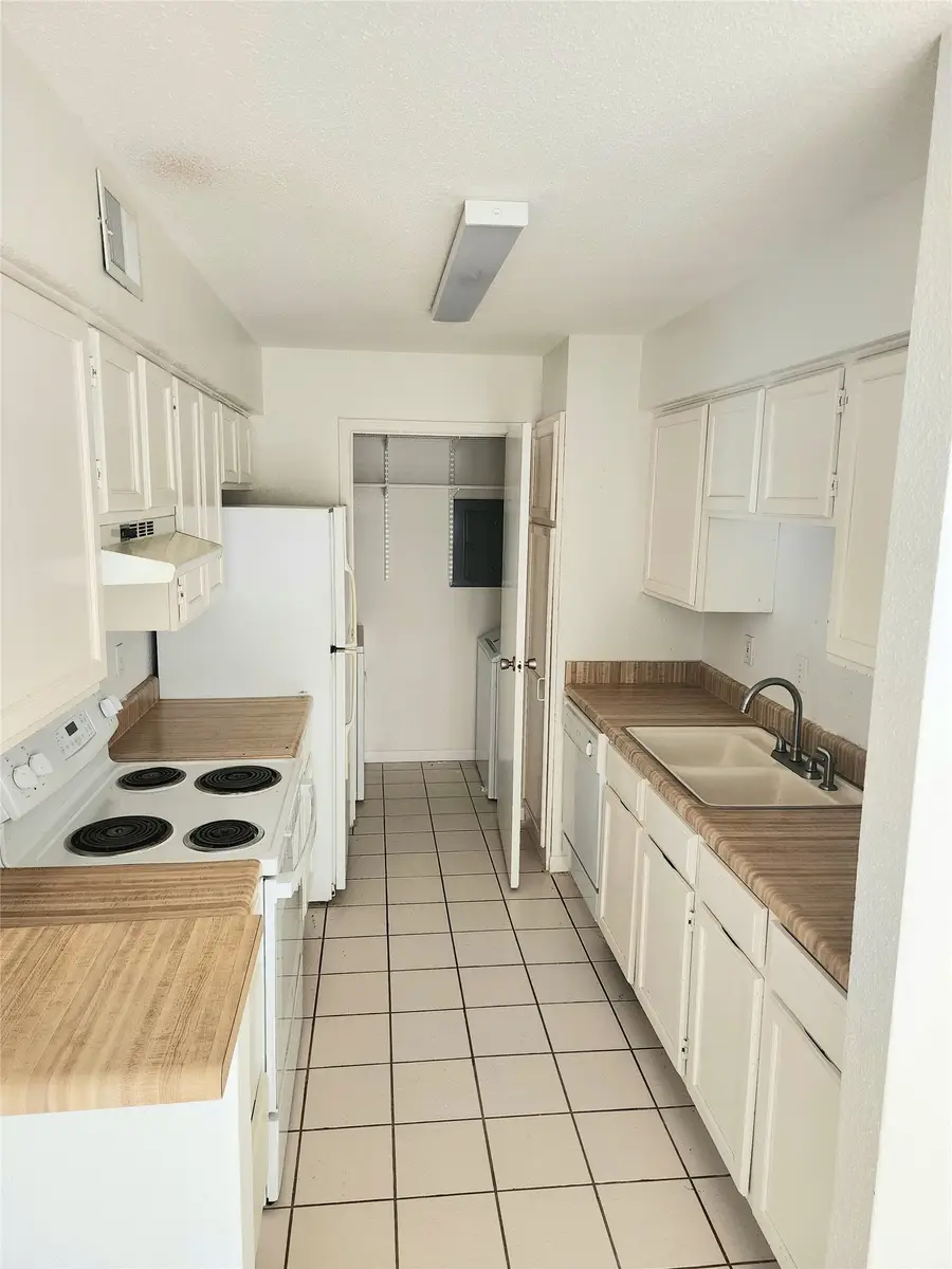 6500 Sands Point Drive #104, Houston, TX 77074 - #2