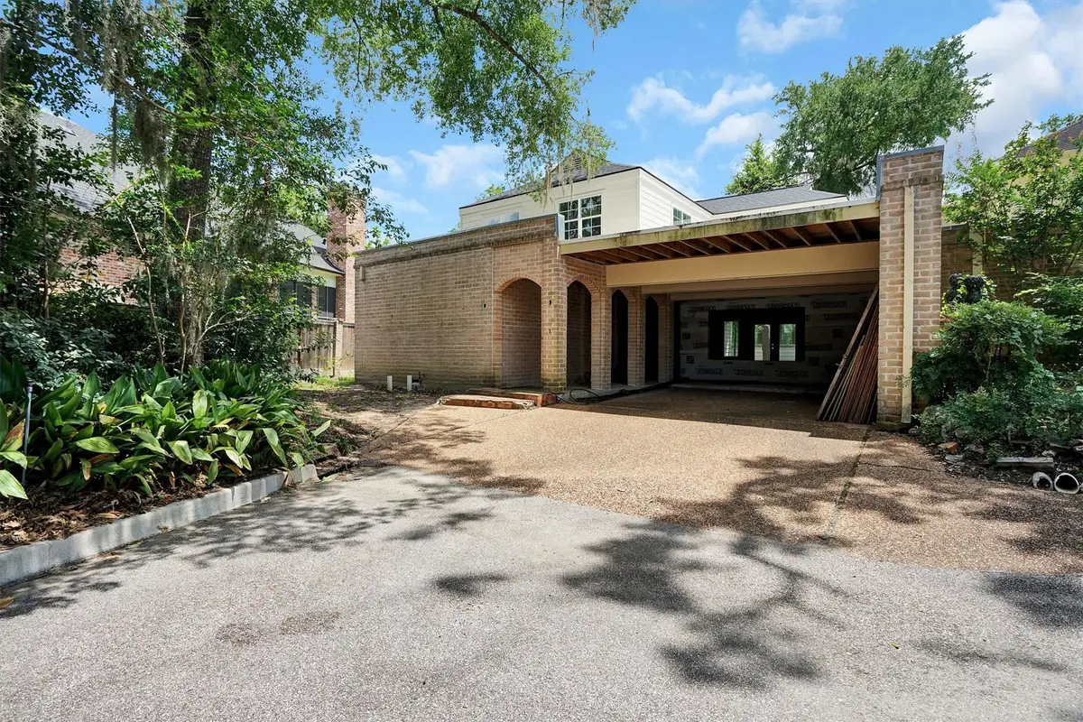 1 Woodstone Street, Houston, TX 77024 - Image #1