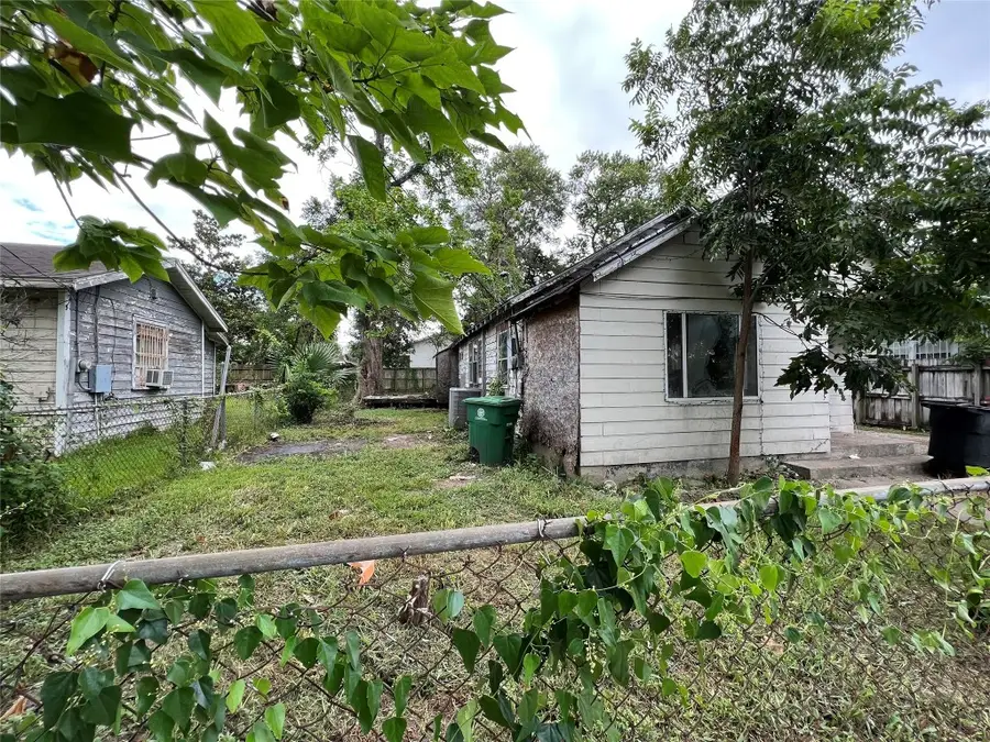 7004 Market Street, Houston, TX 77020 - #3