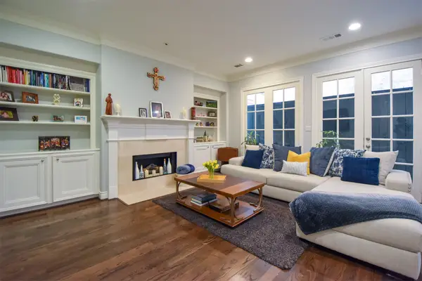 3226 Pemberton Circle Drive, Houston, TX 77025