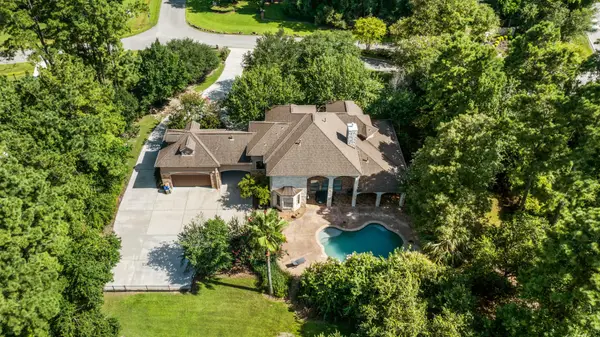 25822 Bridle Creek Drive N, Magnolia, TX 77355