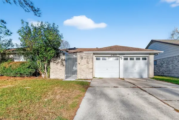 2410 Colonial Ridge Drive, Friendswood, TX 77546