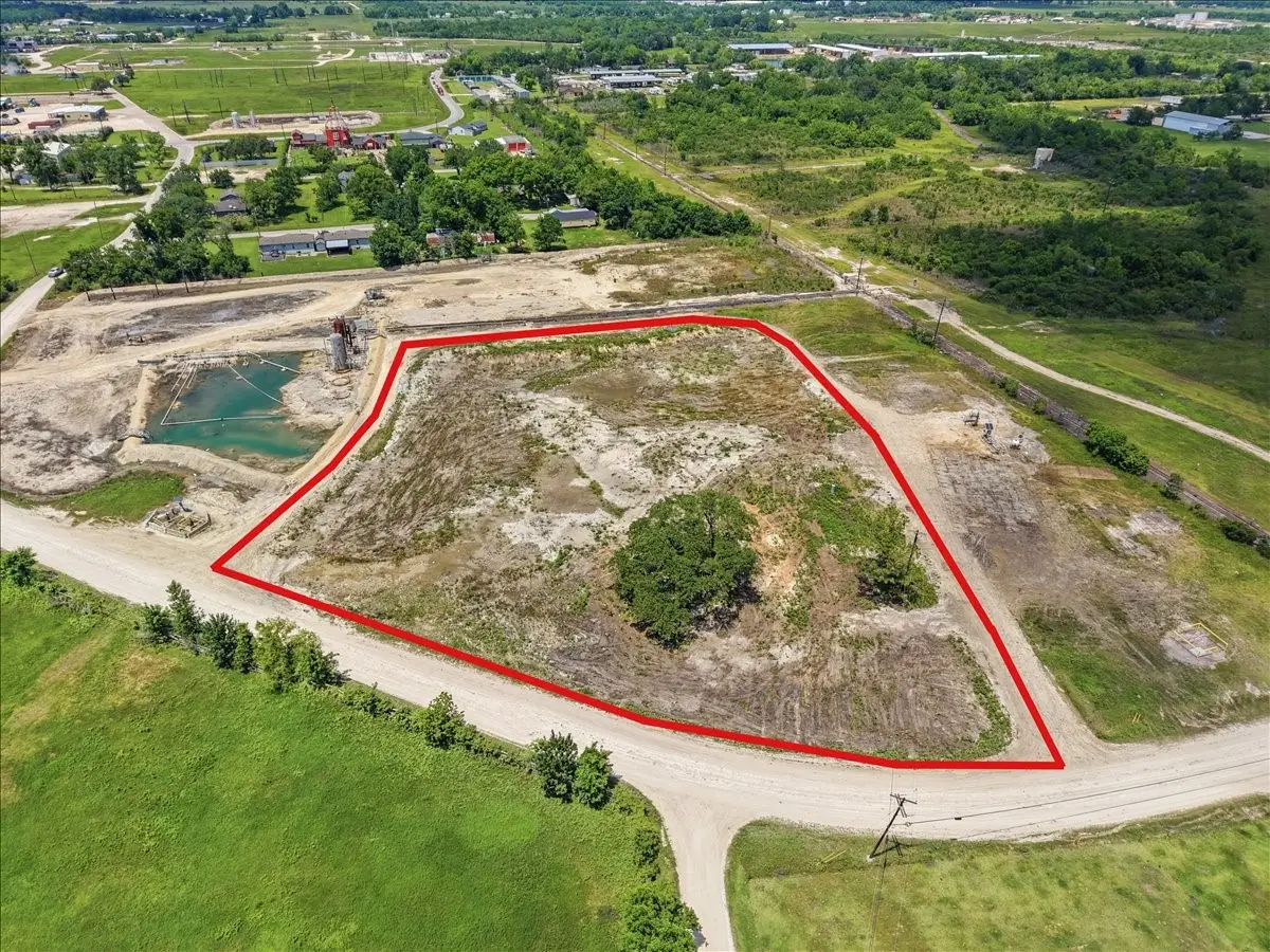 349 Choate Road, Alvin, TX 77511 - #1