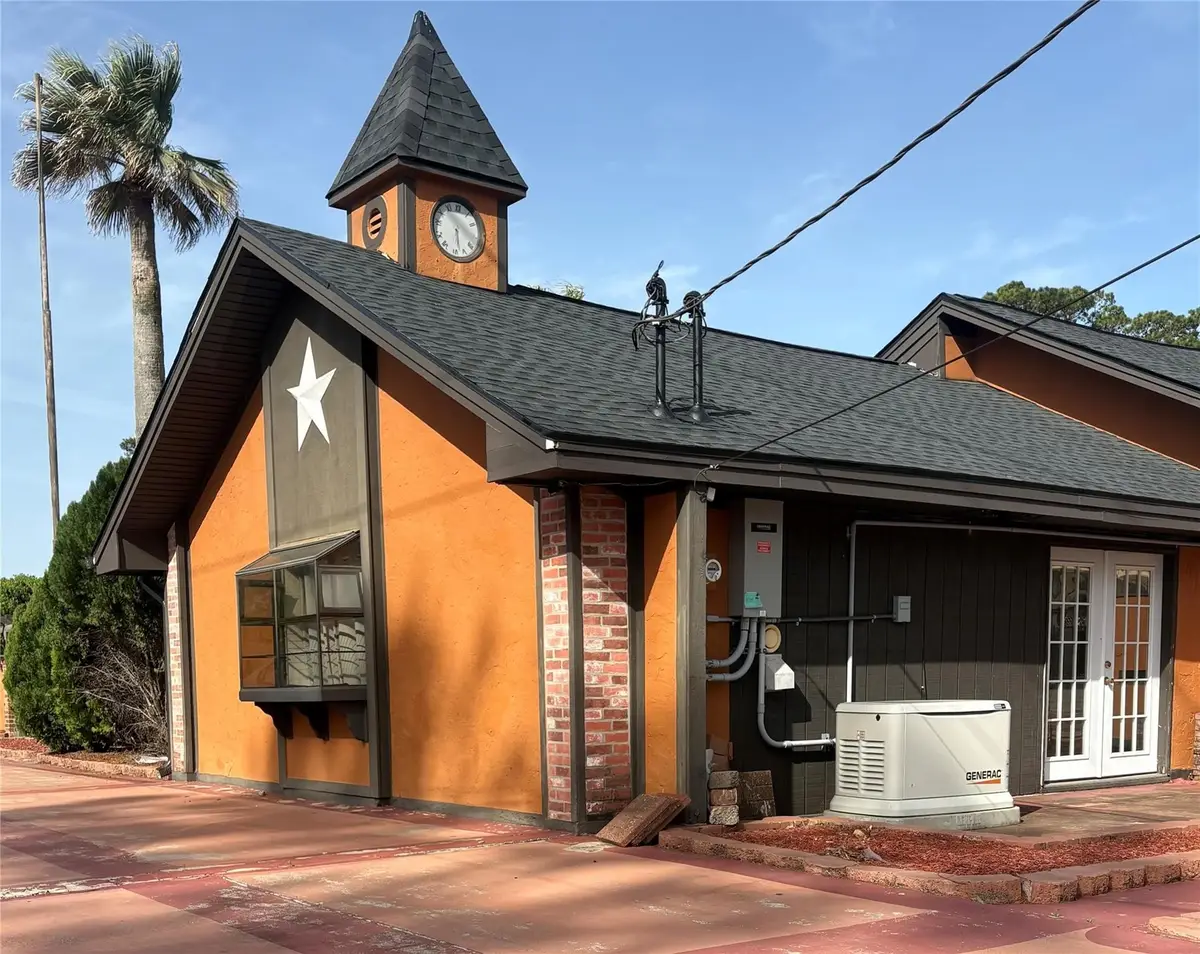 2013 Deats Rd Road, Dickinson, TX 77539 - #1