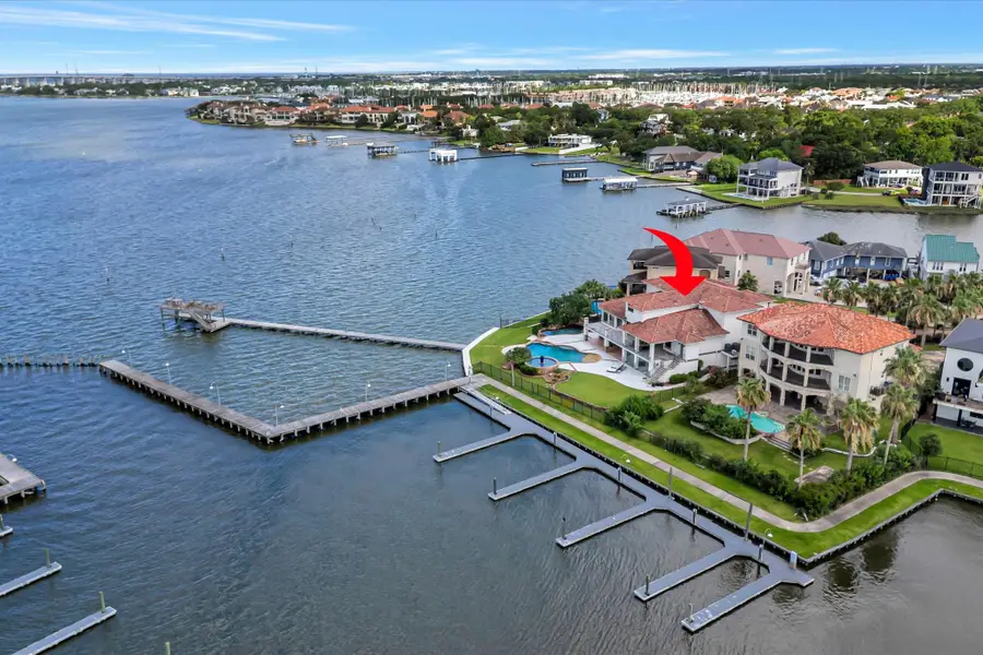 2240 Marina Way, Kemah, TX 77565 - #2