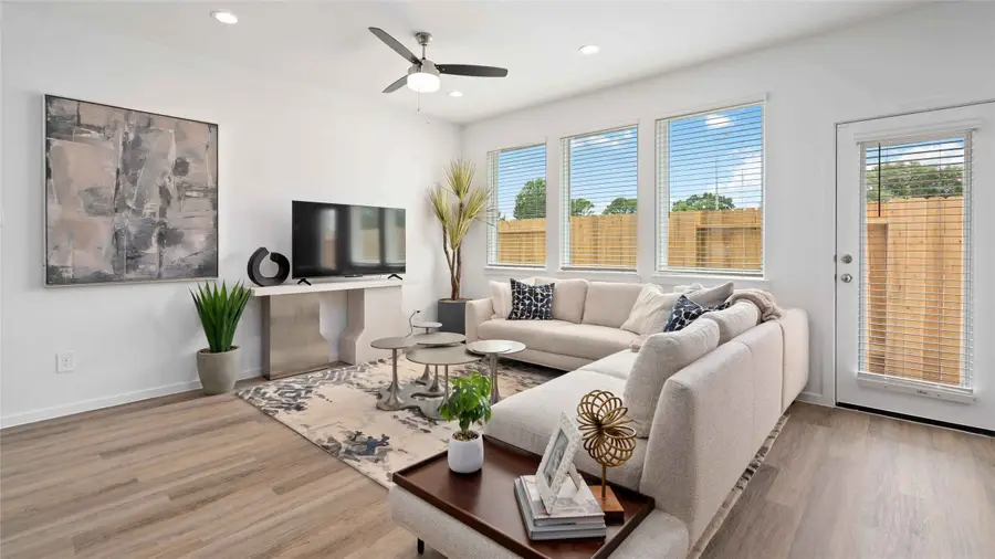 2102 Olivos St, Missouri City, TX 77459 - Image #3