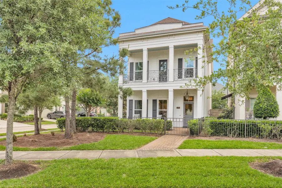 270 Green Boulevard, Shenandoah, TX 77384 - #2