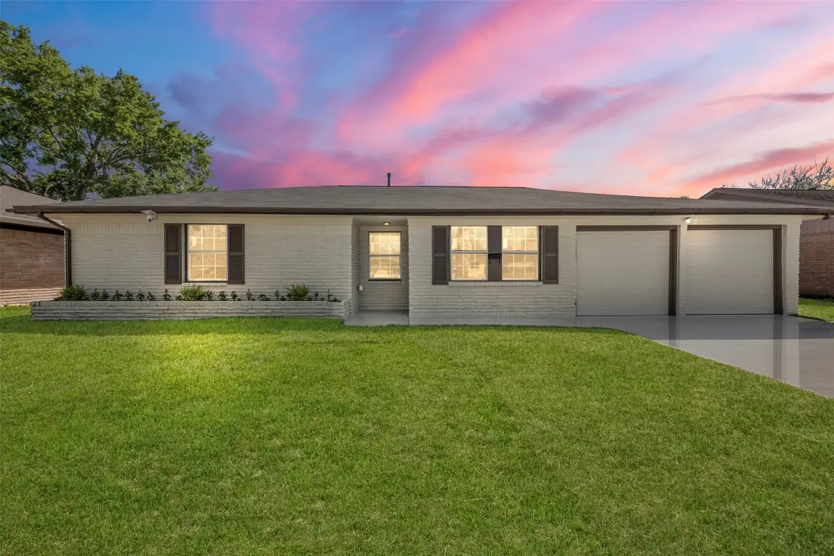 4115 Trail Lake Drive, Houston, TX 77045 - #1