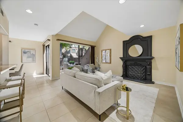 115 Litchfield Lane, Houston, TX 77024