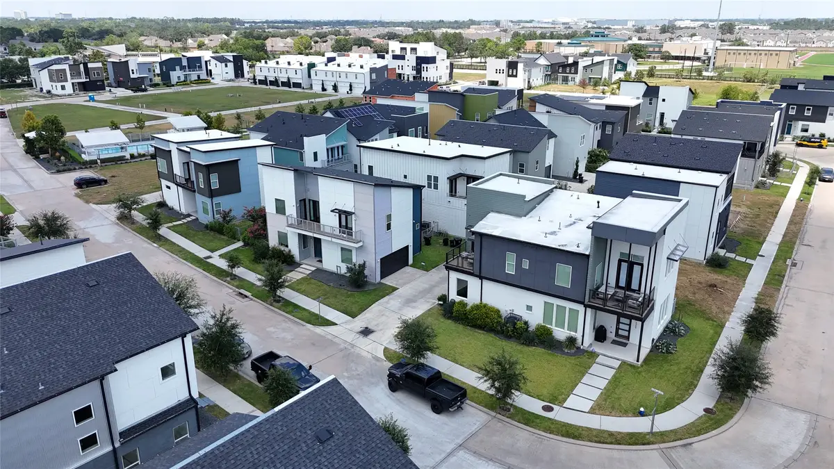 9805 Hope Harbor Lane, Houston, TX 77080 - Image #1