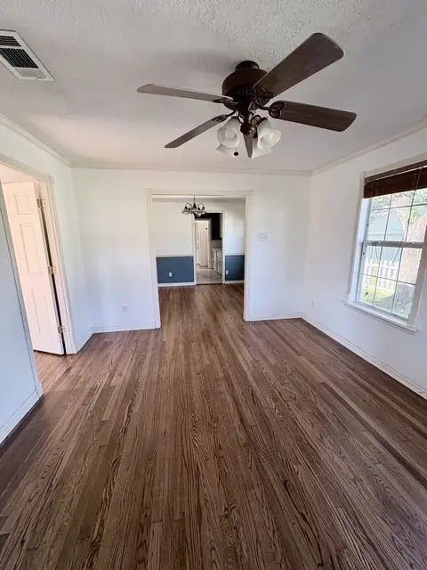 732 4th Street, Sealy, TX 77474 - #3
