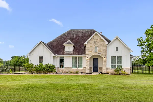 203 Cavalry Trail Drive, Rosharon, TX 77583