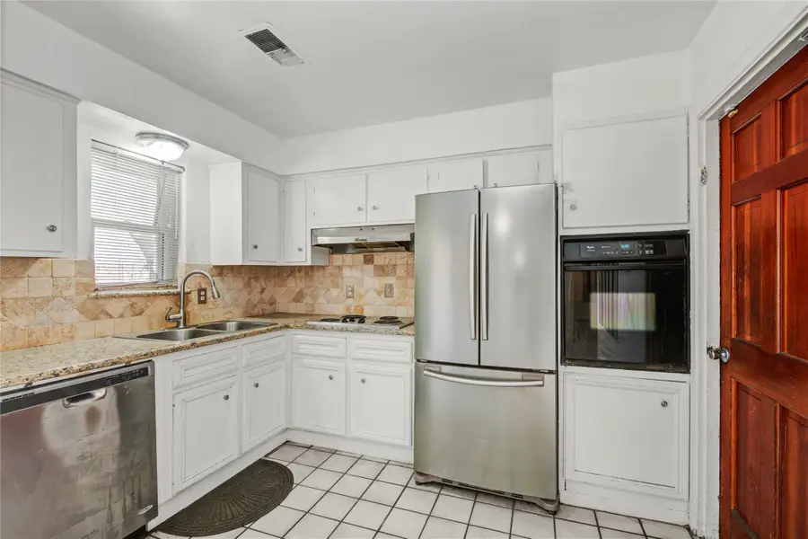 10614 Faircroft Drive, Houston, TX 77048 - #3