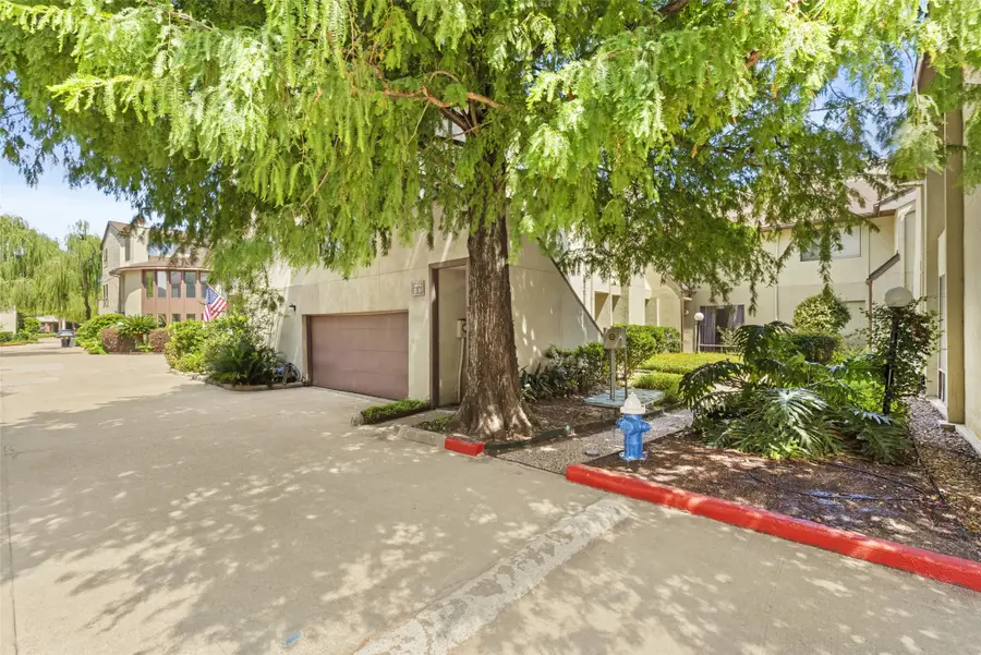 2409 Bering Drive #24, Houston, TX 77057 - Image #2