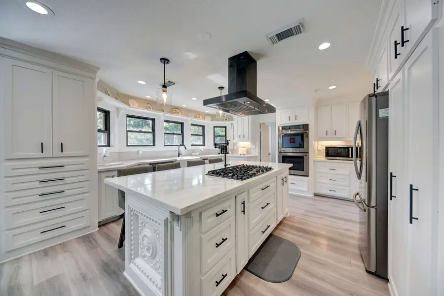 1950 Country Club Road, Brenham, TX 77833 - Image #2