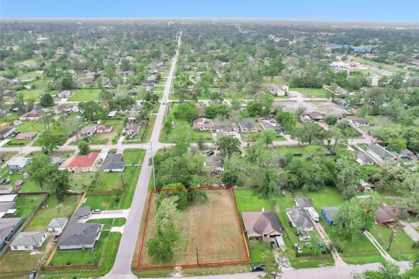 9205 & 9207 Spaulding Street, North Houston, TX 77016