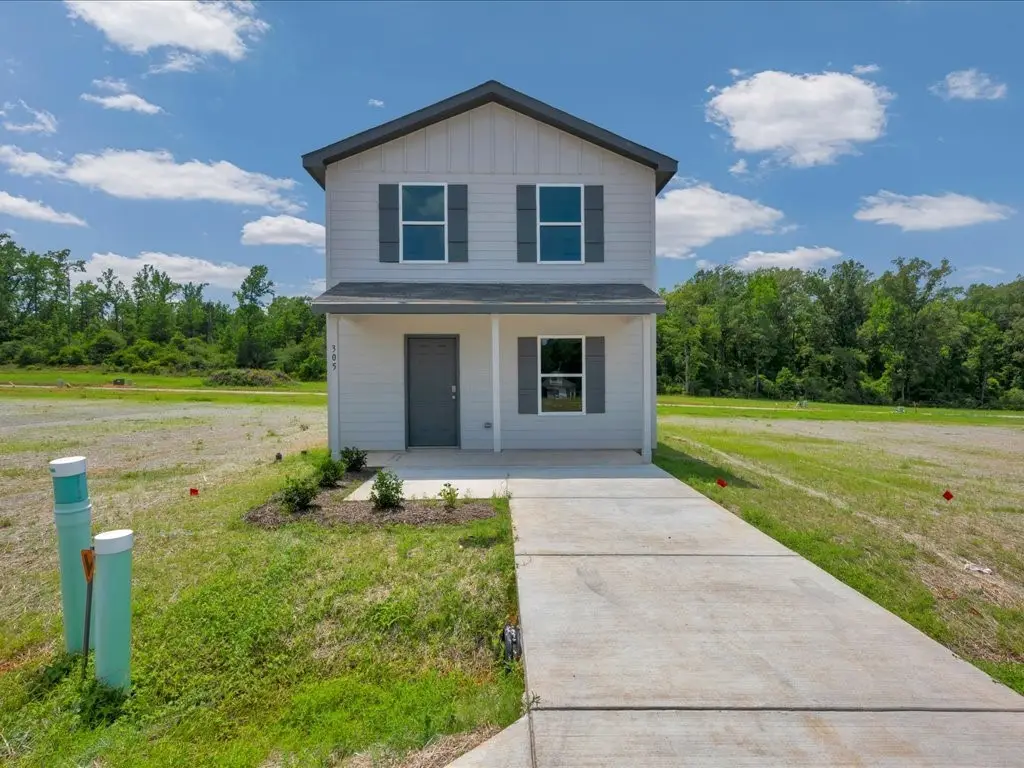 305 Dana Drive, Lufkin, TX 75901 - #1