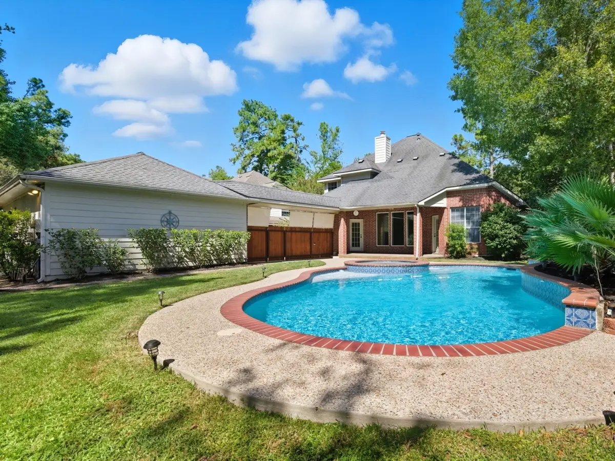 11 Shady Pond Place, The Woodlands, TX 77382 - Image #1
