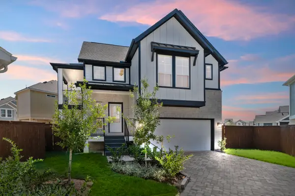 10011 Agave Point Court, Iowa Colony, TX 77578