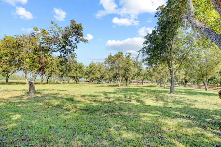 11935 County Road 160, Boling, TX 77420 - Image #2