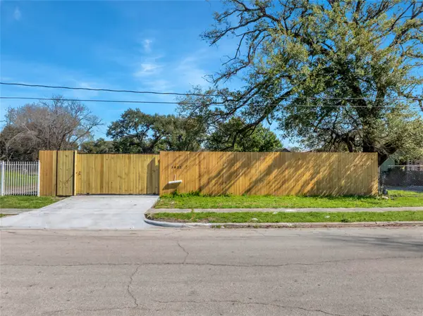 3822 Lavender Street, Houston, TX 77026