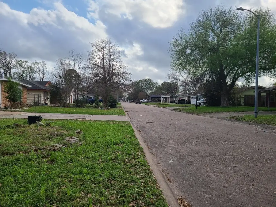 422 Surratt Drive, Houston, TX 77091 - #3