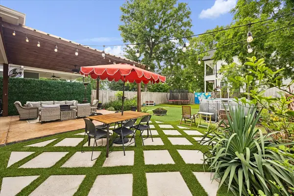 1007 E 32nd Street, Houston, TX 77022