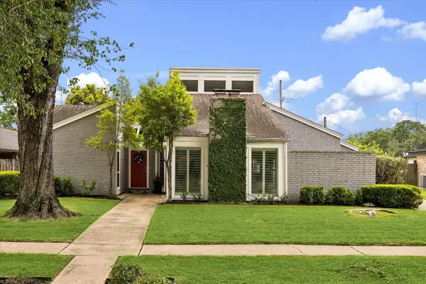 15909 Seattle Street, Jersey Village, TX 77040