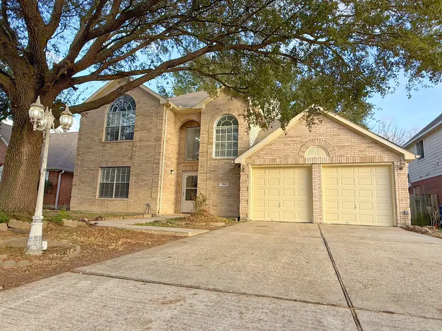 7506 Broken Arrow Street, Baytown, TX 77521 - Image #2