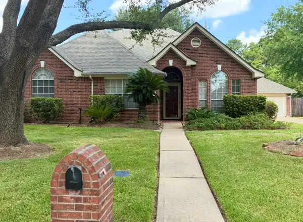 3310 Elmcrest Drive, Houston, TX 77088