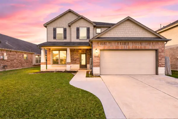 405 Lake Line Drive, Alvin, TX 77511