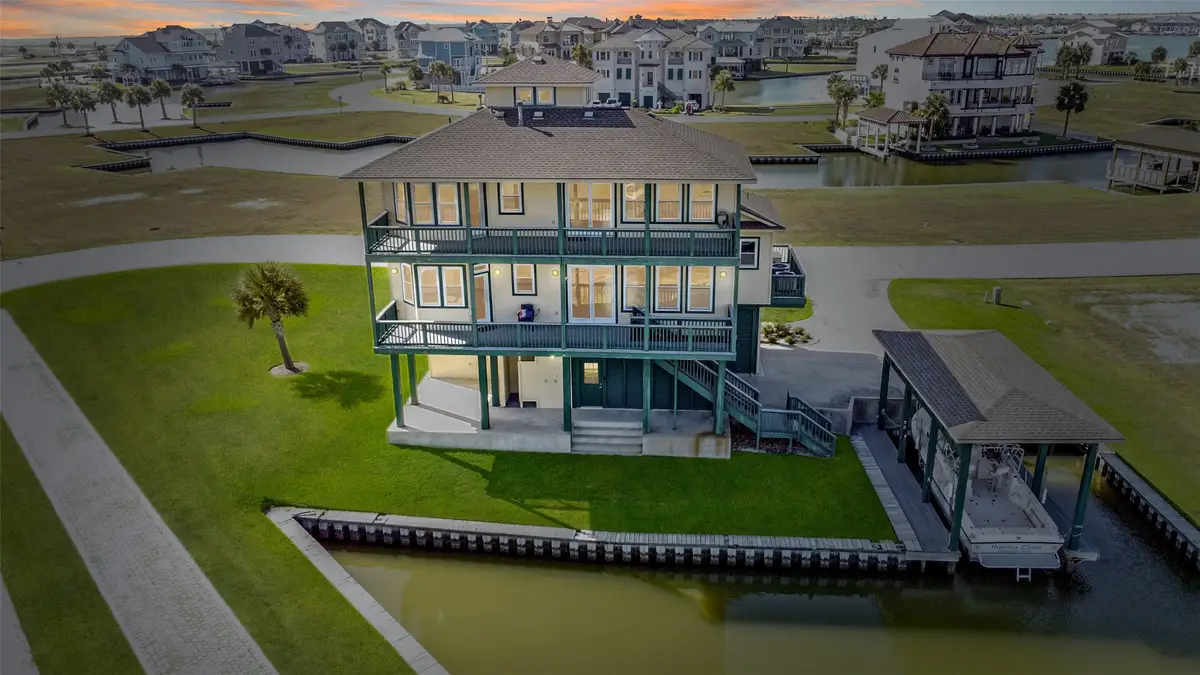 1 Loggerhead, Hitchcock, TX 77563 - Image #1