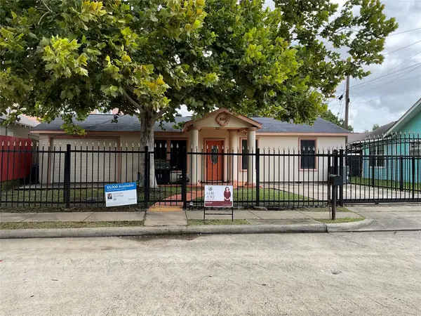 910 Coronado Street, Houston, TX 77009