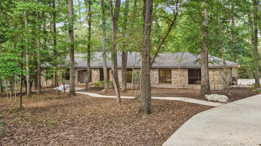 26 Stony Creek Drive, Conroe, TX 77384 - #2
