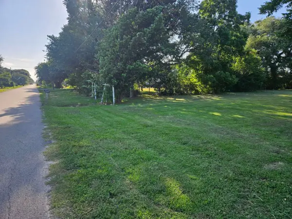 701 San Jacinto Avenue, Port Arthur, TX 77642